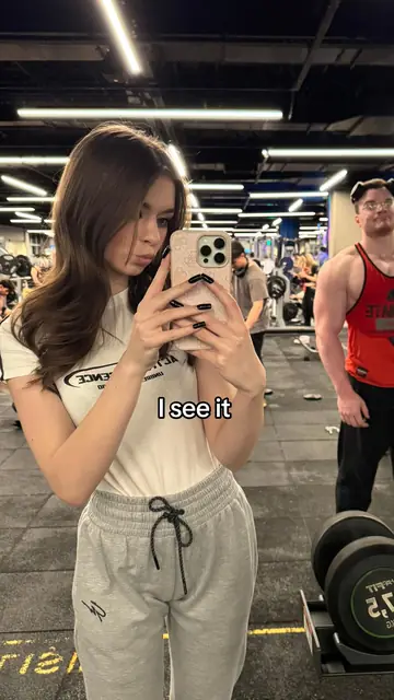 Original slide 1: a gym mirror selfie with the words I see it