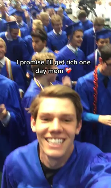 First slide: I promise I’ll get rich one day mom ❤️