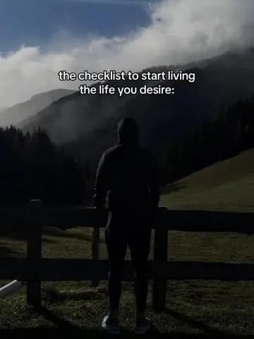 First slide: the checklist to start living the life you desire:
