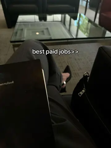 First slide: best paid jobs>>